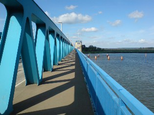 Vergrößern Zecheriner Brücke über den Peenestrom